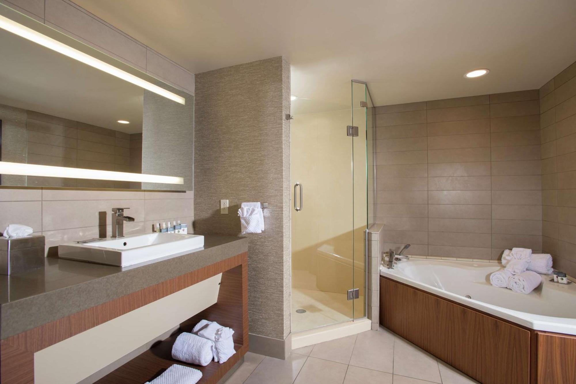 The Broadway Columbia - A Doubletree By Hilton Hotel מראה חיצוני תמונה